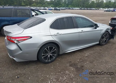 2018 Toyota Camry L/Le/Xle/Se/Xse из США, поврежденный, VIN 4T1B11HKXJU540933